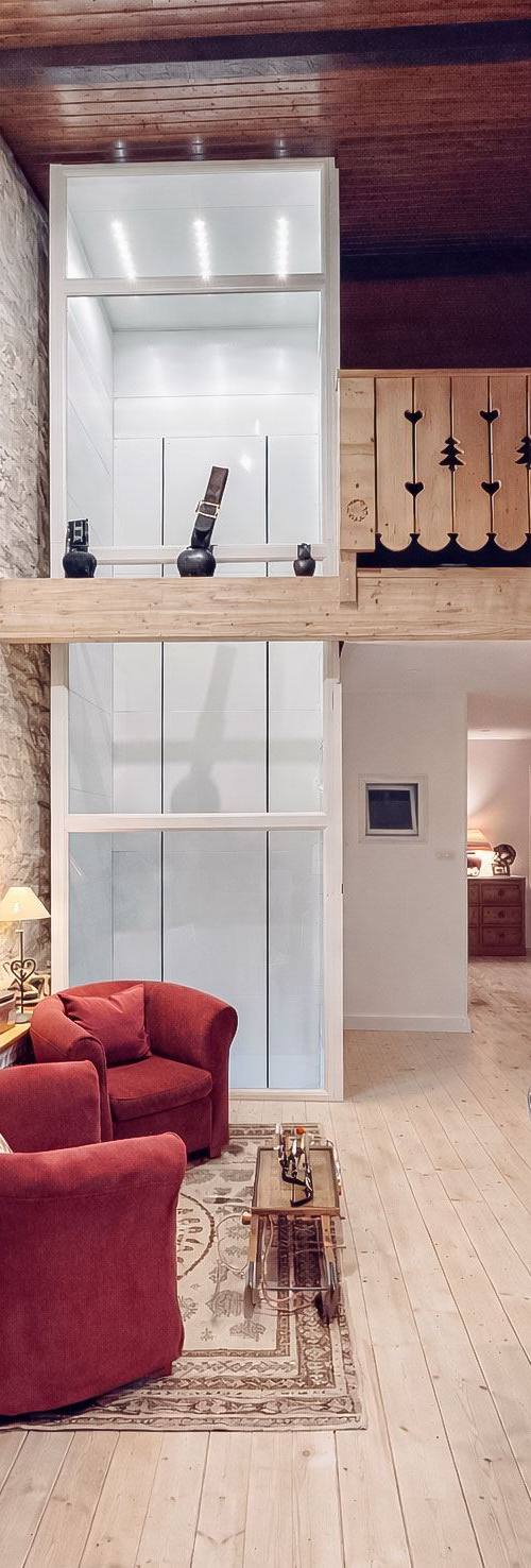 Rénovation accessible et design à Bourg-en-Bresse : intégration plateforme élévatrice et aménagement PMR